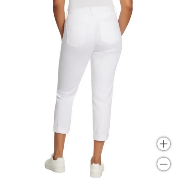 2 pairs Gloria Vanderbilt Ladies' Cuffed Boyfriend Jean nwt - Picture 4 of 6